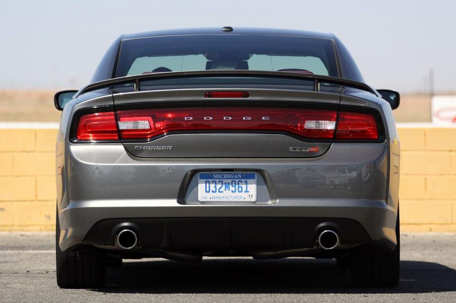  Dodge Charger SRT8 2012 года  (фото 10 из 60)